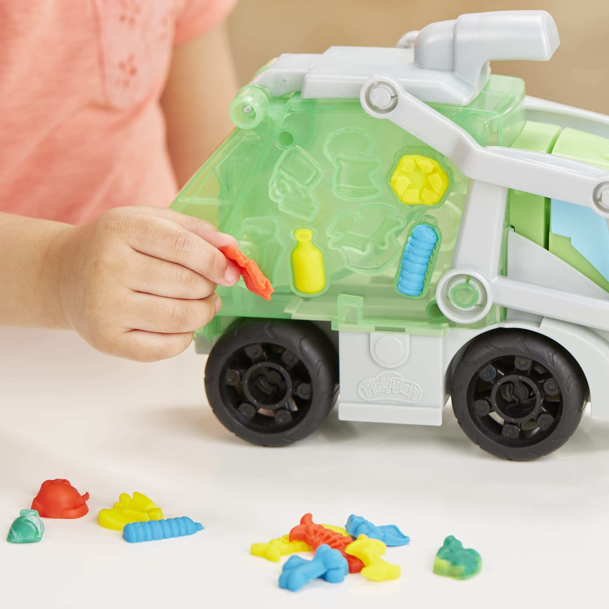 Play-Doh Dumpin Fun 2 in 1 Garbage Truck